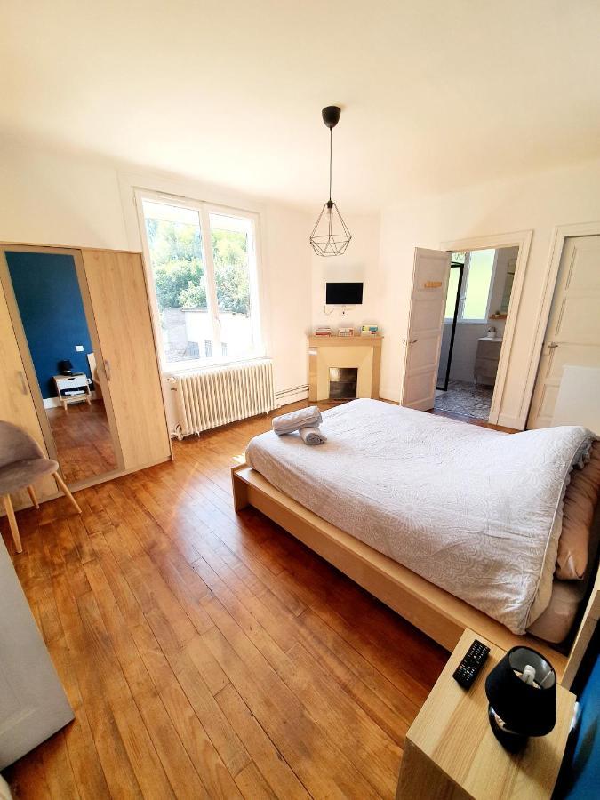 Appartement Spacieux, Wifi ,Cafe A Volonte Blaye-Les-Mines Exteriör bild