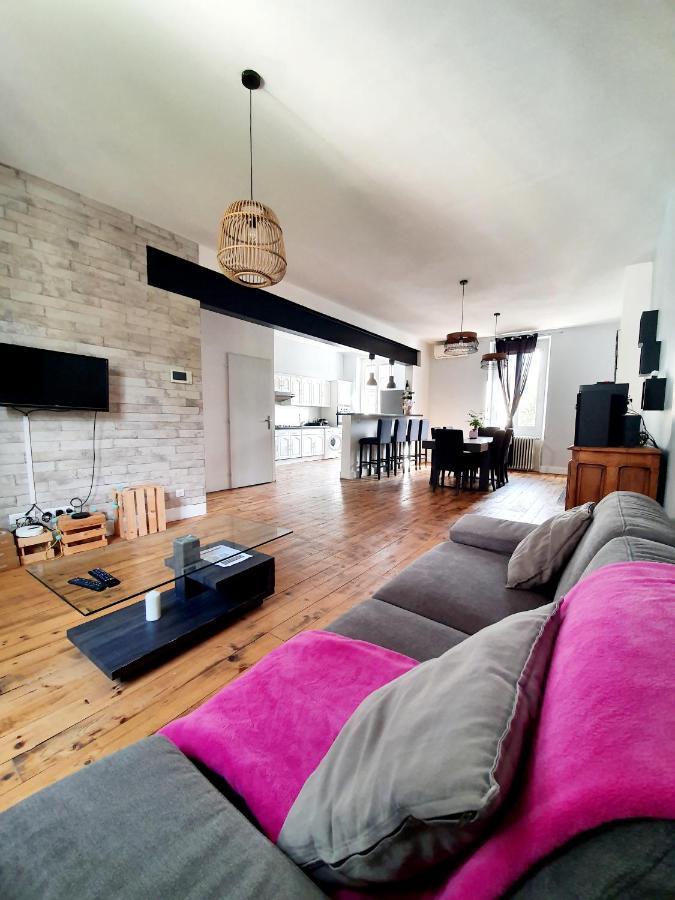 Appartement Spacieux, Wifi ,Cafe A Volonte Blaye-Les-Mines Exteriör bild